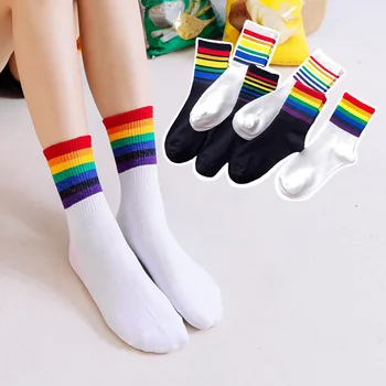 LGBT do arco-íris Meias Listradas de Moda coreano Streetwear Mulheres de Meia arco-íris Meias de Verão Respirável Engraçado Candy Color Curto Meias