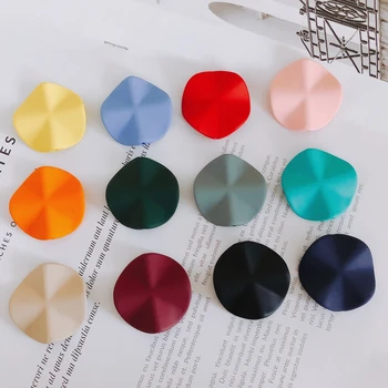 Resina, pintado a Mão Multi-cor Côncavo-convexo Dobrável Montagem de Esferas de Senhoras Fosco Resina Pingente de Colar de Jóias Acessórios